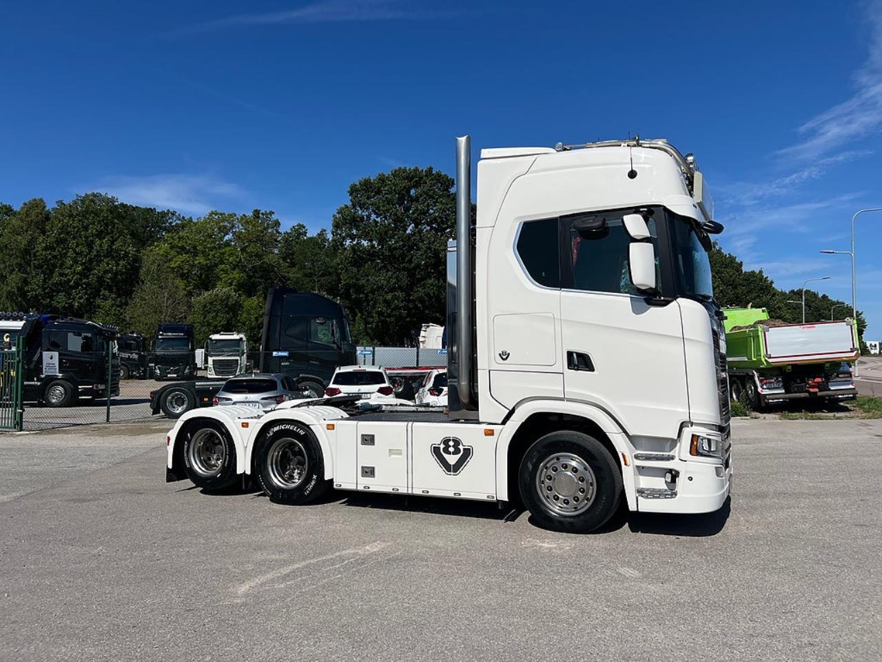 Scania S730 V8 6x2 Dragbil, Hydraulik, Kl&auml;dd inredning 2018 - Dragbil