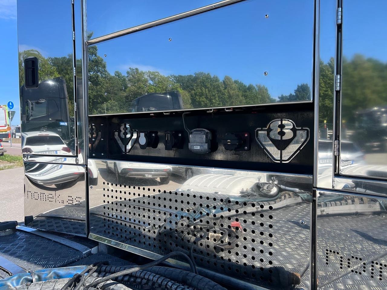 Scania S730 V8 6x2 Dragbil, Hydraulik, Kl&auml;dd inredning 2018 - Dragbil