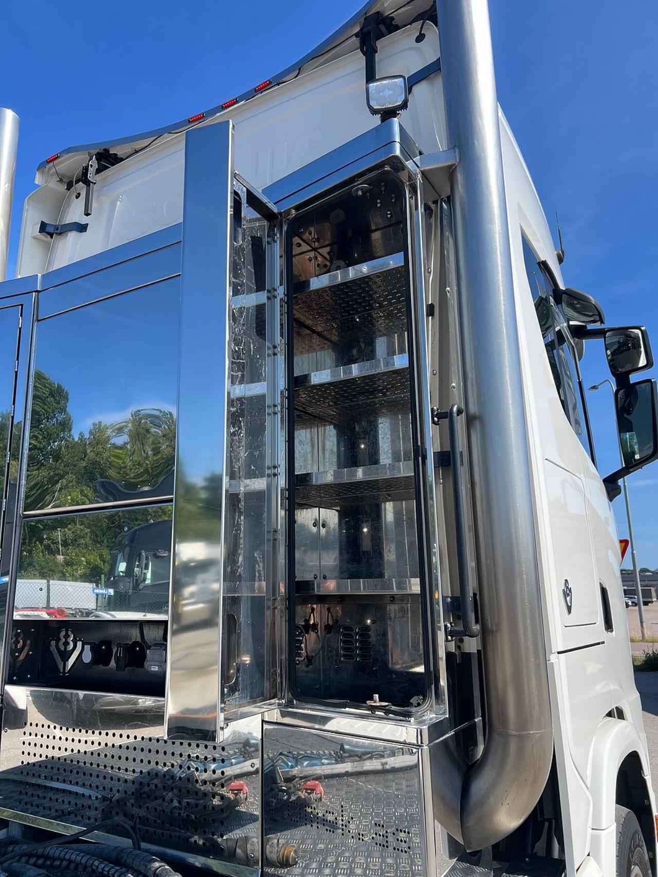 Scania S730 V8 6x2 Dragbil, Hydraulik, Kl&auml;dd inredning 2018 - Dragbil