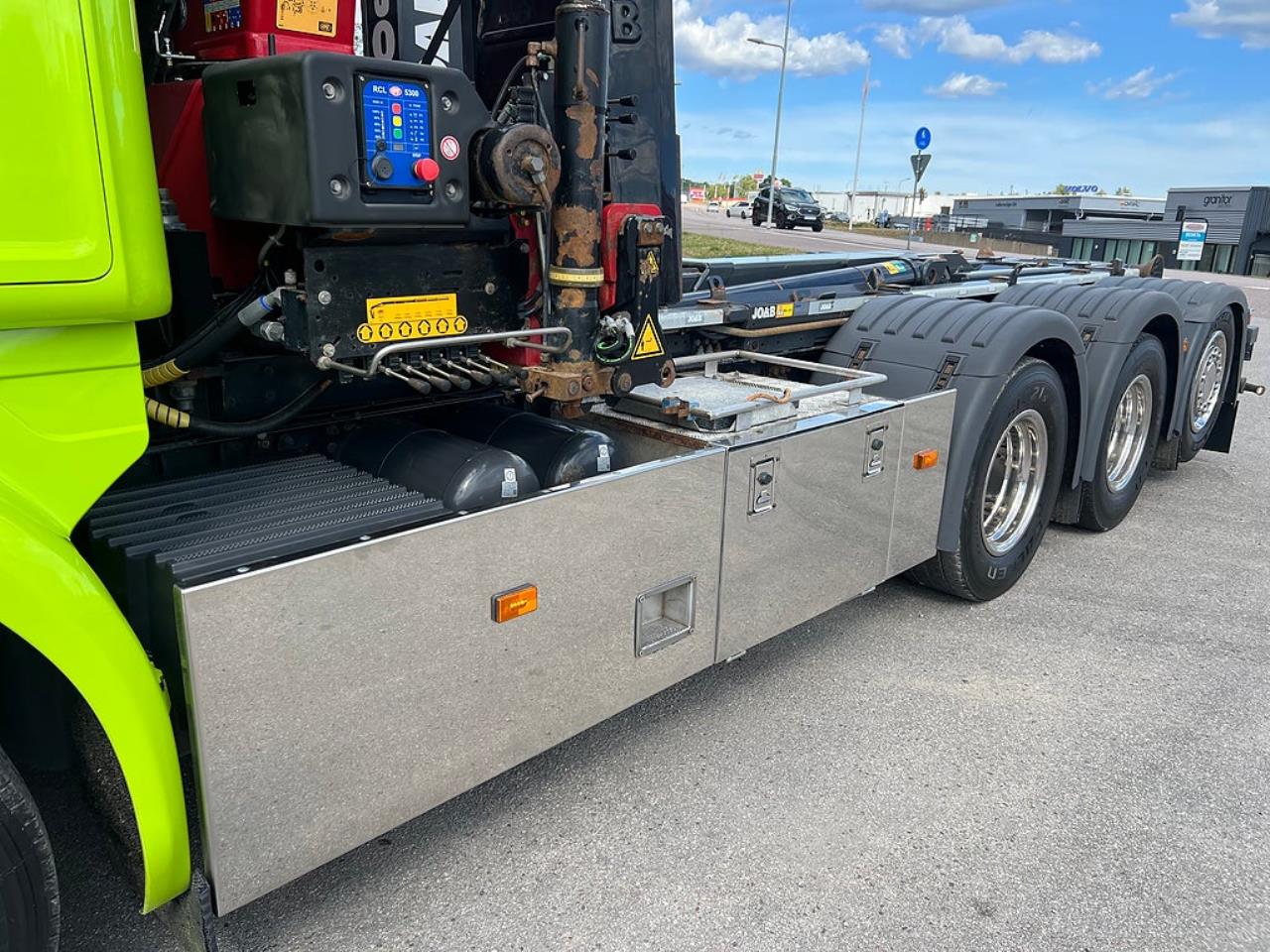 Scania G450 8x4*4 Tridem Kranv&auml;xlare 2017 - Kran