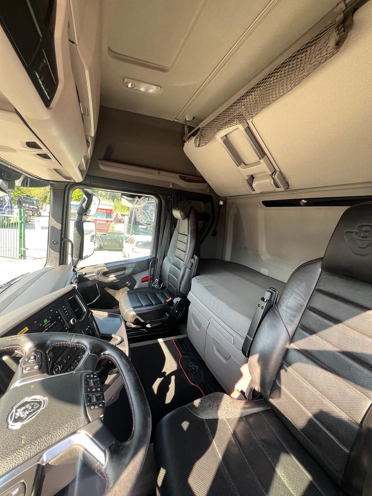 Scania R650 6x2 Lastv&auml;xlare, Euro 6 2020 - Krok/Lastv&auml;xlare