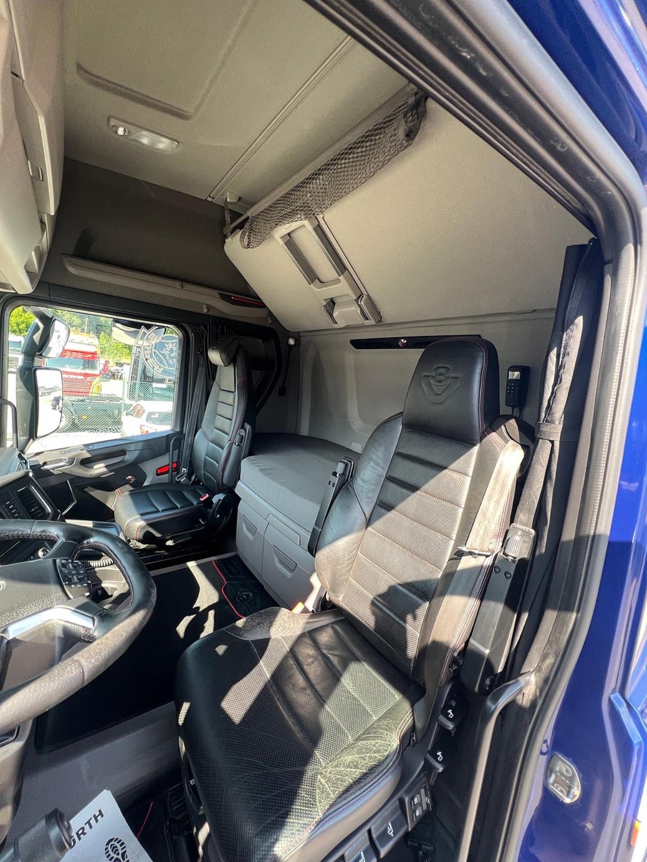 Scania R650 6x2 Lastv&auml;xlare, Euro 6 2020 - Krok/Lastv&auml;xlare