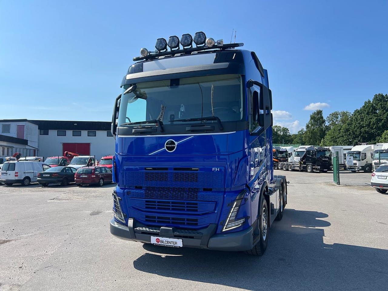 Volvo FH13 540 6x4 Dragbil Lyftbar Tandem Axel, Hydraulik, Fullutrust. 2025 - Dragbil