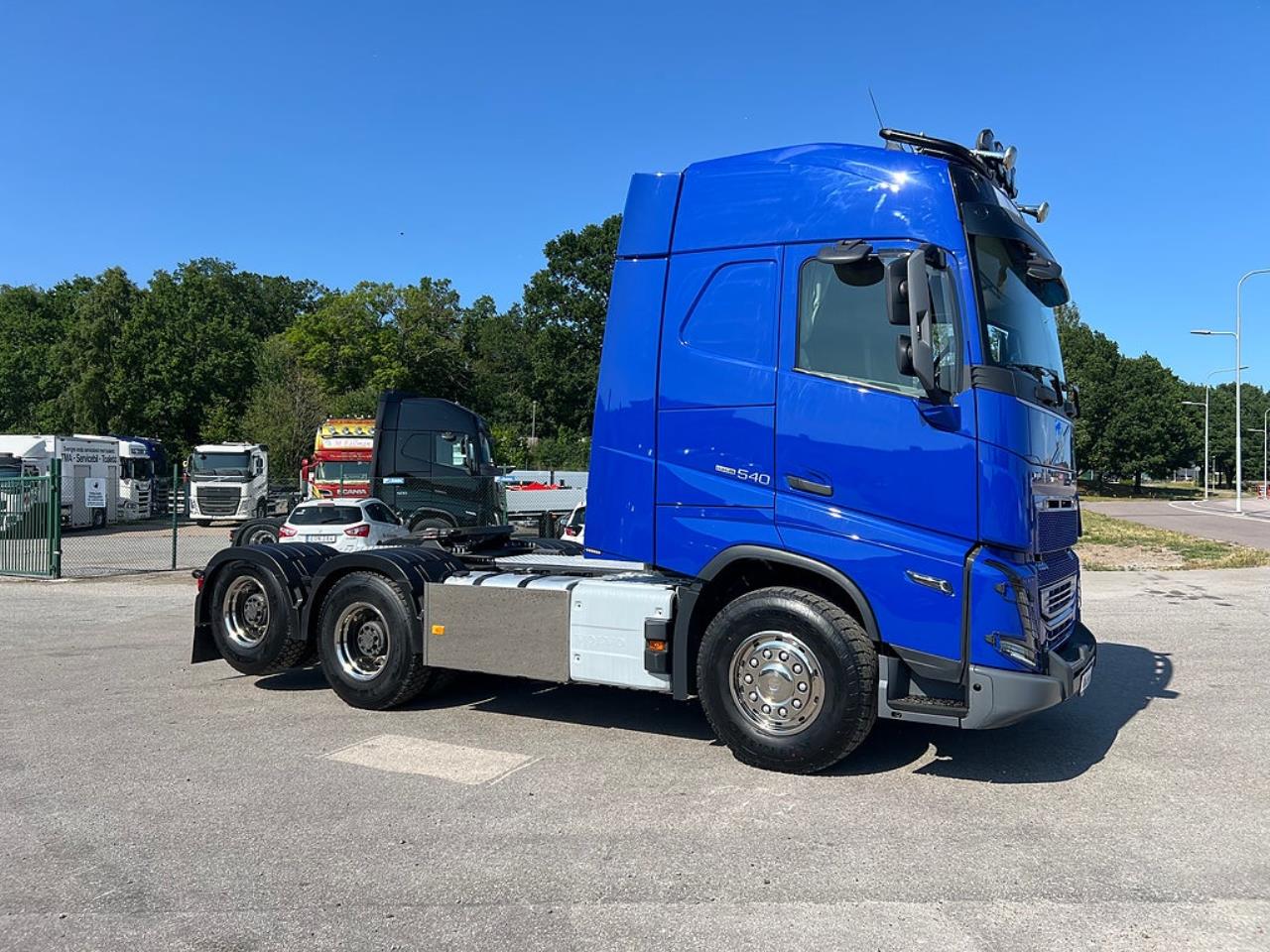 Volvo FH13 540 6x4 Dragbil Lyftbar Tandem Axel, Hydraulik, Fullutrust. 2025 - Dragbil