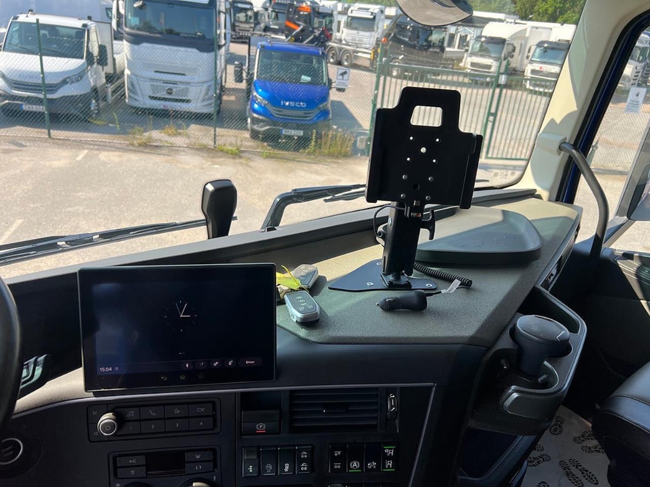 Volvo FH13 540 6x4 Dragbil Lyftbar Tandem Axel, Hydraulik, Fullutrust. 2025 - Dragbil