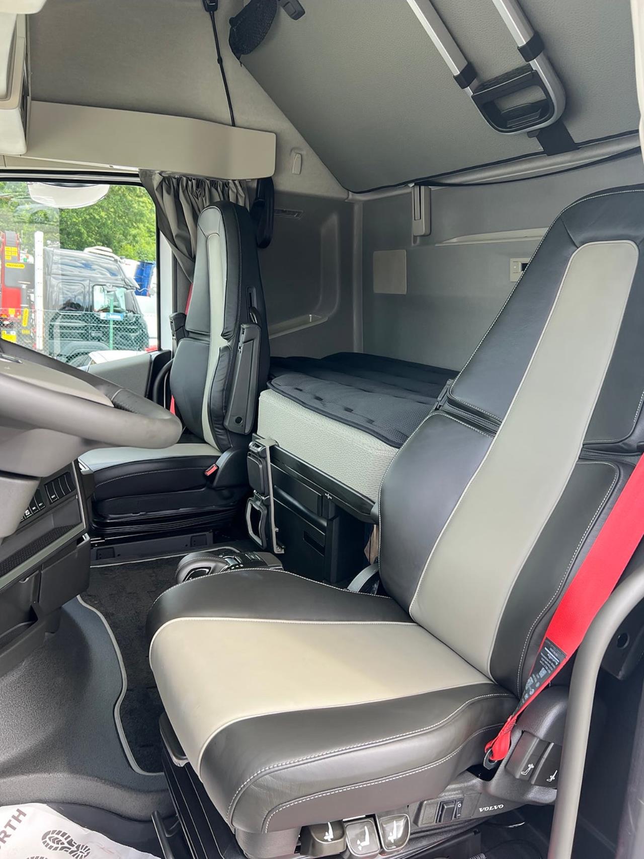 Volvo FH13 500 Aero 6x2 I-See, Retarder, Dragbil 2026 - Dragbil