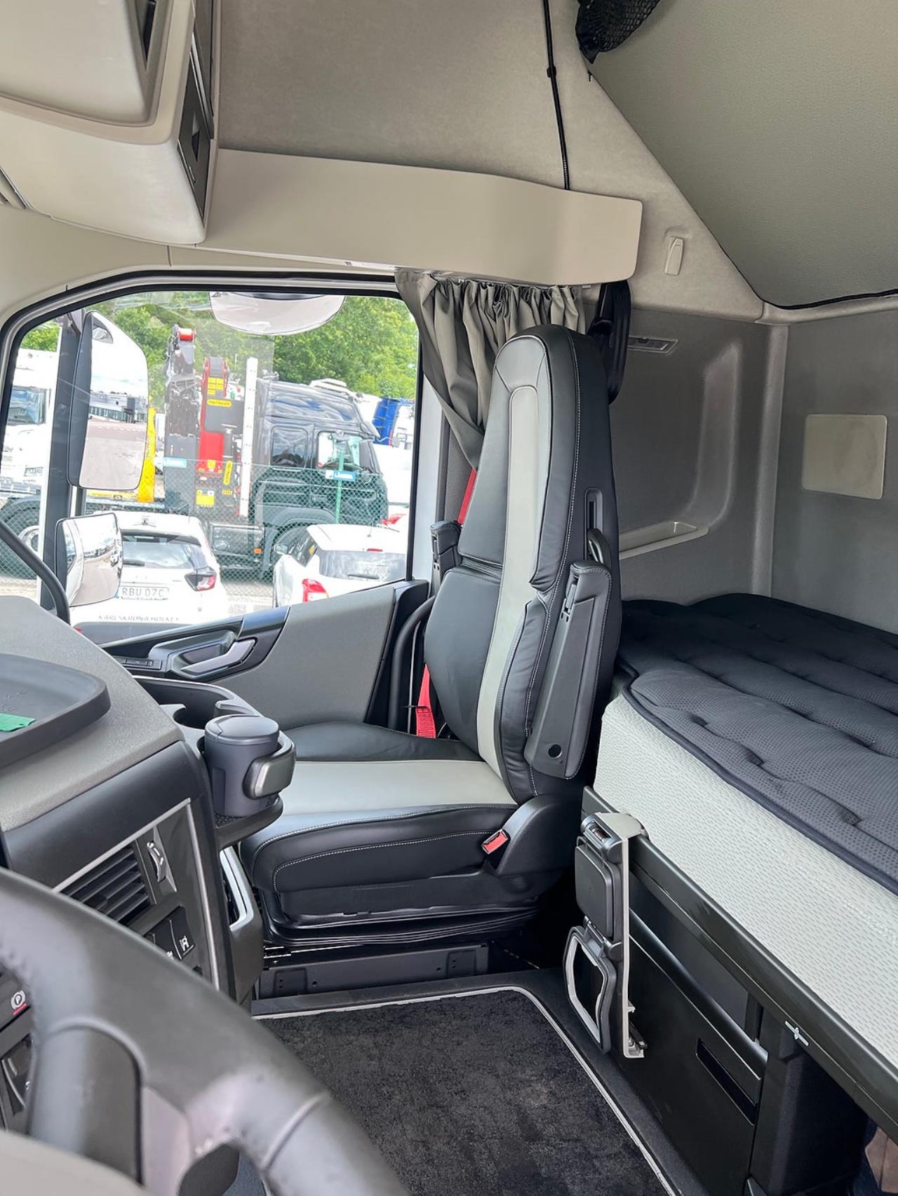 Volvo FH13 500 Aero 6x2 I-See, Retarder, Dragbil 2026 - Dragbil