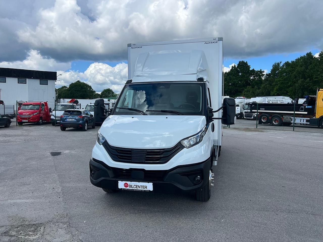 Iveco Daily 72C14E AirPro Sk&aring;pbil med Z-Lift, ELBIL 2025 - Sk&aring;p