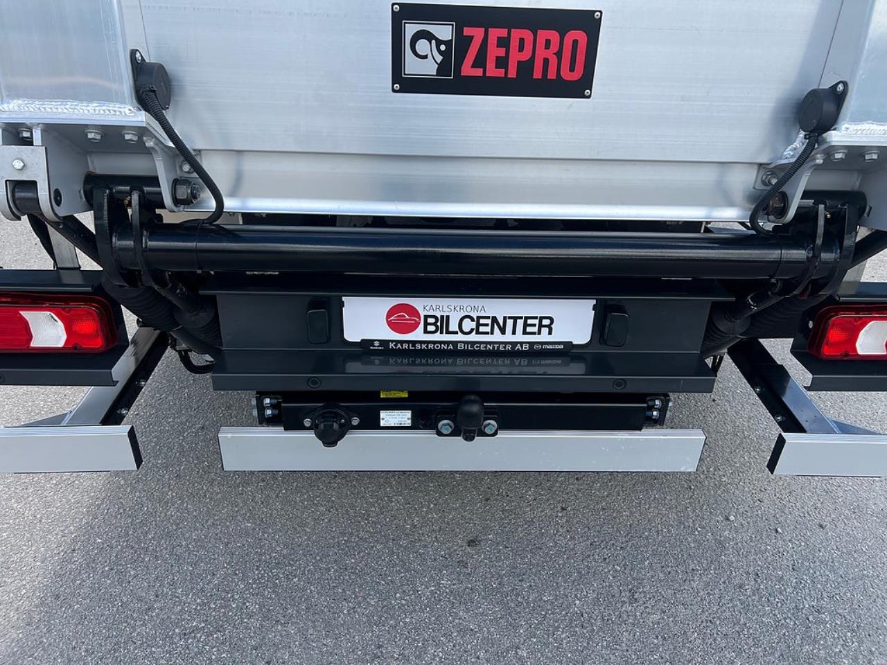 Iveco Daily 72C14E AirPro Sk&aring;pbil med Z-Lift, ELBIL 2025 - Sk&aring;p