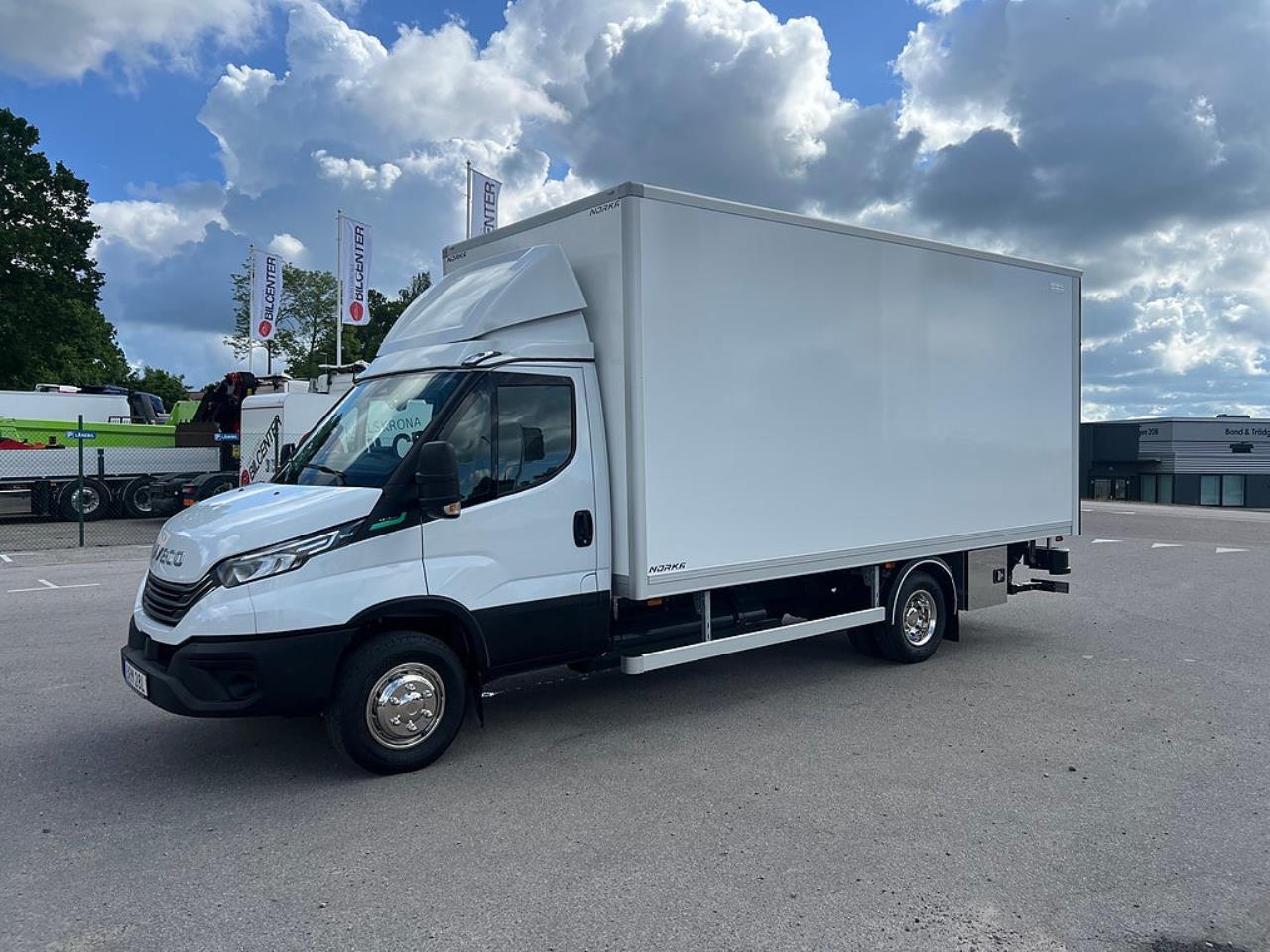 Iveco Daily 72C14G A8 CNG Sk&aring;pbil med Z-Lift 2025 - Sk&aring;p