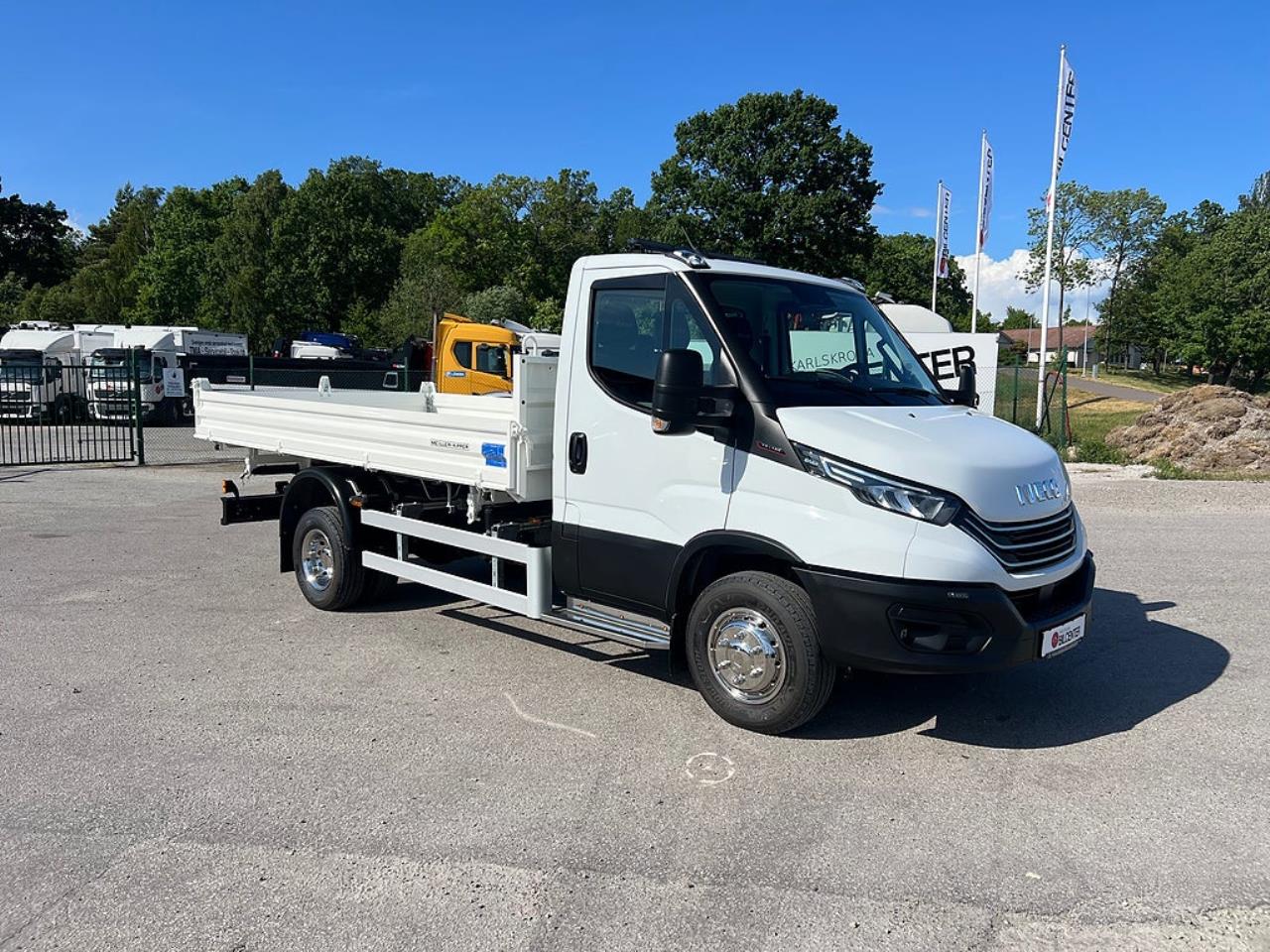 Iveco Daily 72C18 Tippbil, 3-V&auml;gs tipp / Sidotipp 2024 - &Ouml;vrigt