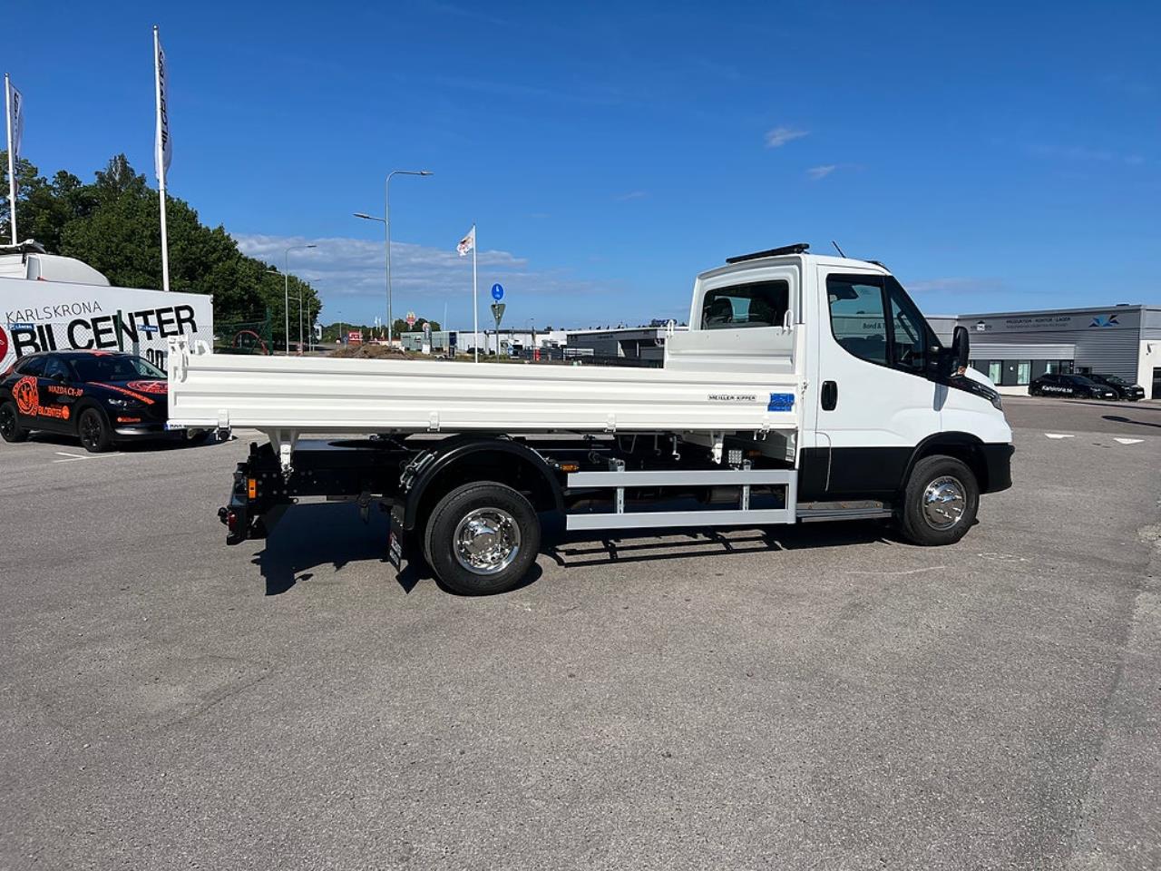 Iveco Daily 72C18 Tippbil, 3-V&auml;gs tipp / Sidotipp 2024 - &Ouml;vrigt