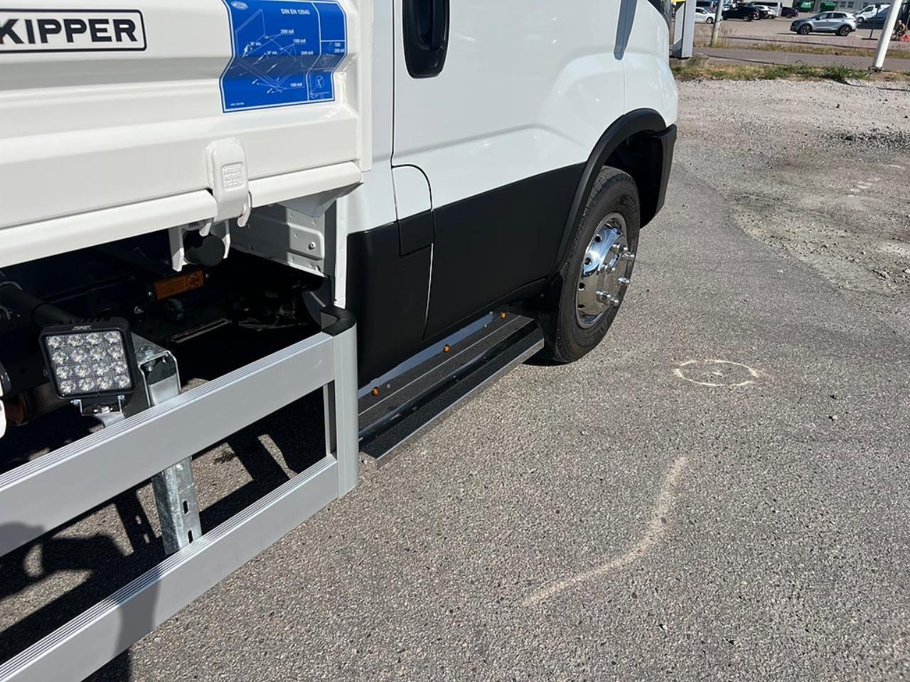 Iveco Daily 72C18 Tippbil, 3-V&auml;gs tipp / Sidotipp 2024 - &Ouml;vrigt
