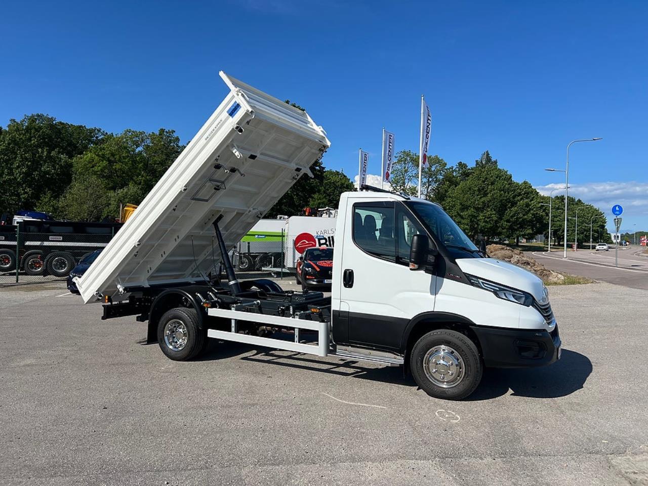 Iveco Daily 72C18 Tippbil, 3-V&auml;gs tipp / Sidotipp 2024 - &Ouml;vrigt