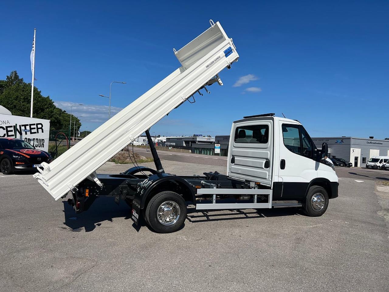 Iveco Daily 72C18 Tippbil, 3-V&auml;gs tipp / Sidotipp 2024 - &Ouml;vrigt