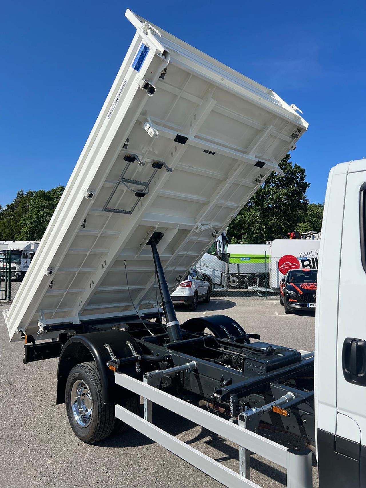 Iveco Daily 72C18 Tippbil, 3-V&auml;gs tipp / Sidotipp 2024 - &Ouml;vrigt