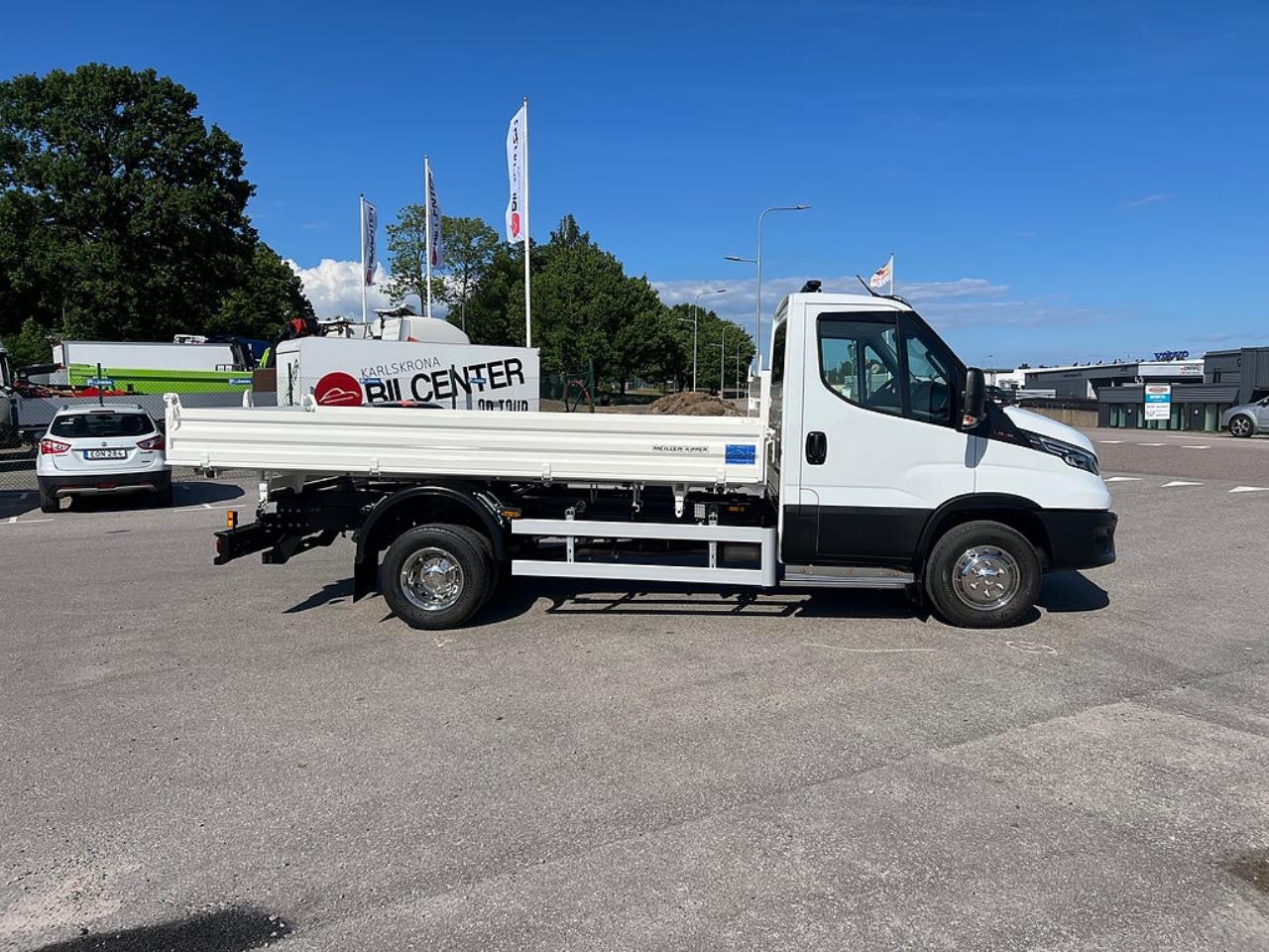 Iveco Daily 72C18 Tippbil, 3-V&auml;gs tipp / Sidotipp 2024 - &Ouml;vrigt