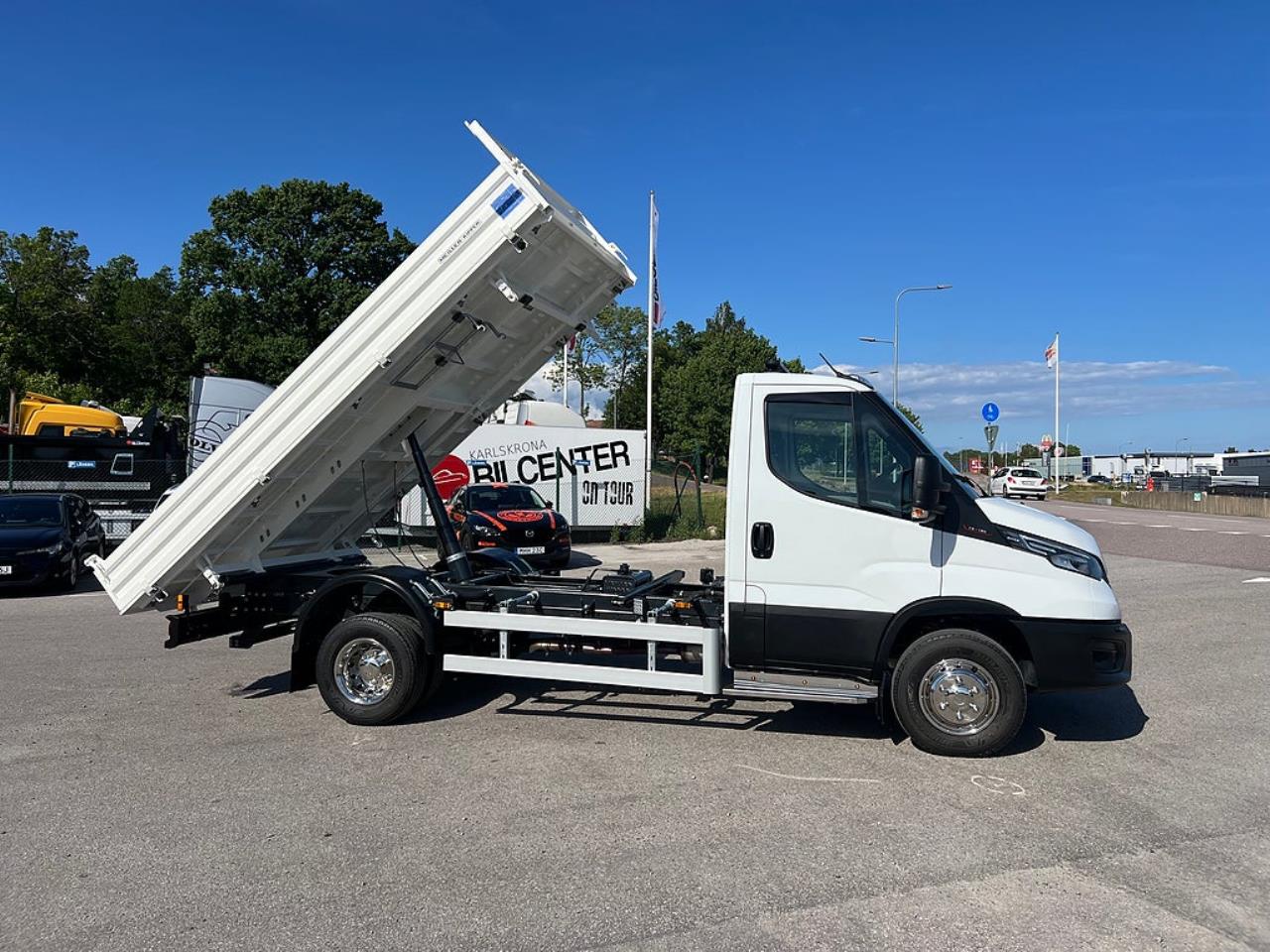 Iveco Daily 72C18 Tippbil, 3-V&auml;gs tipp / Sidotipp 2024 - &Ouml;vrigt