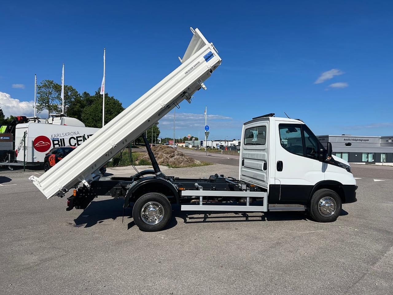 Iveco Daily 72C18 Tippbil, 3-V&auml;gs tipp / Sidotipp 2024 - &Ouml;vrigt