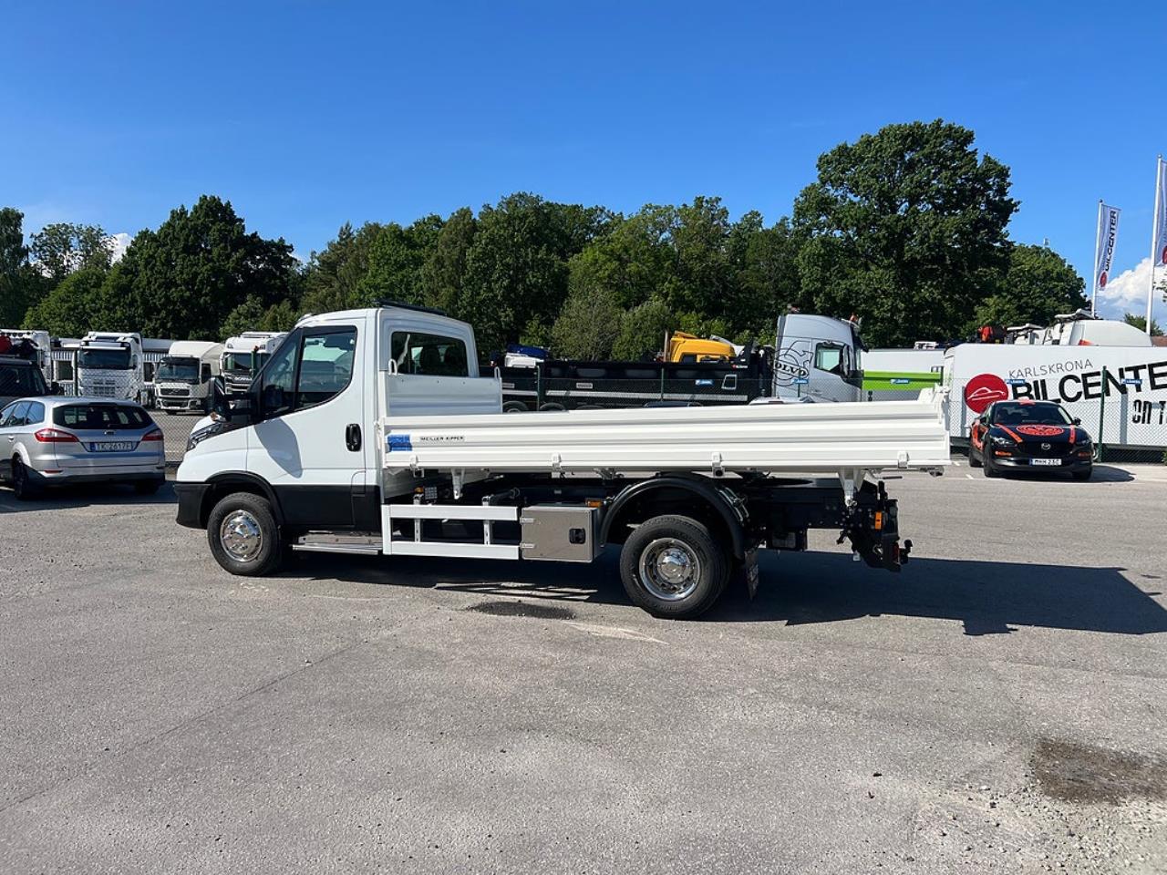 Iveco Daily 72C18 Tippbil, 3-V&auml;gs tipp / Sidotipp 2024 - &Ouml;vrigt