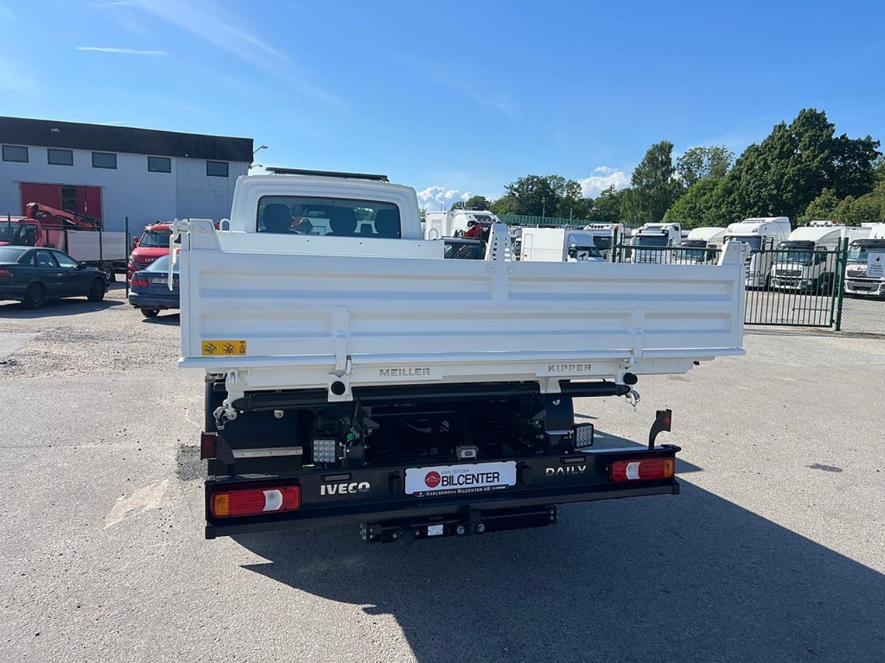 Iveco Daily 72C18 Tippbil, 3-V&auml;gs tipp / Sidotipp 2024 - &Ouml;vrigt