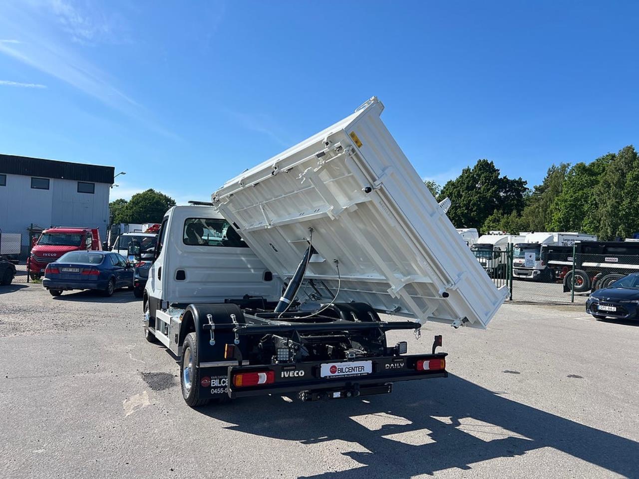 Iveco Daily 72C18 Tippbil, 3-V&auml;gs tipp / Sidotipp 2024 - &Ouml;vrigt