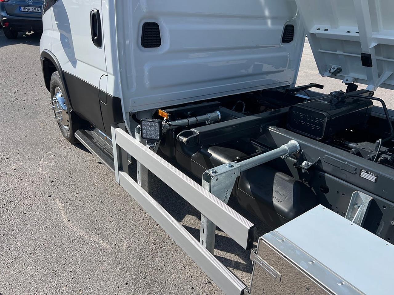 Iveco Daily 72C18 Tippbil, 3-V&auml;gs tipp / Sidotipp 2024 - &Ouml;vrigt