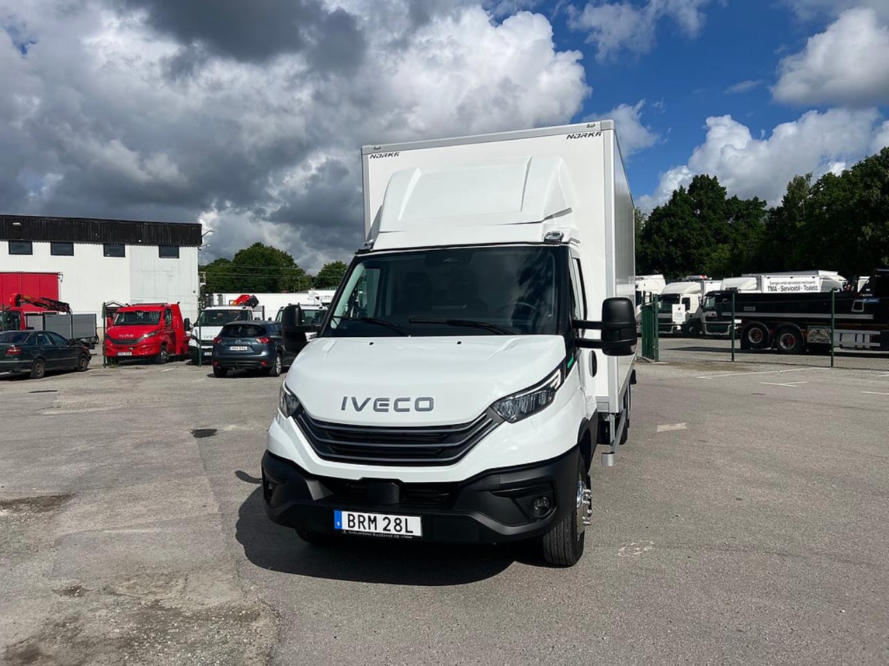 Iveco Daily 72C14G A8 CNG Sk&aring;pbil med Z-Lift 2025 - Sk&aring;p