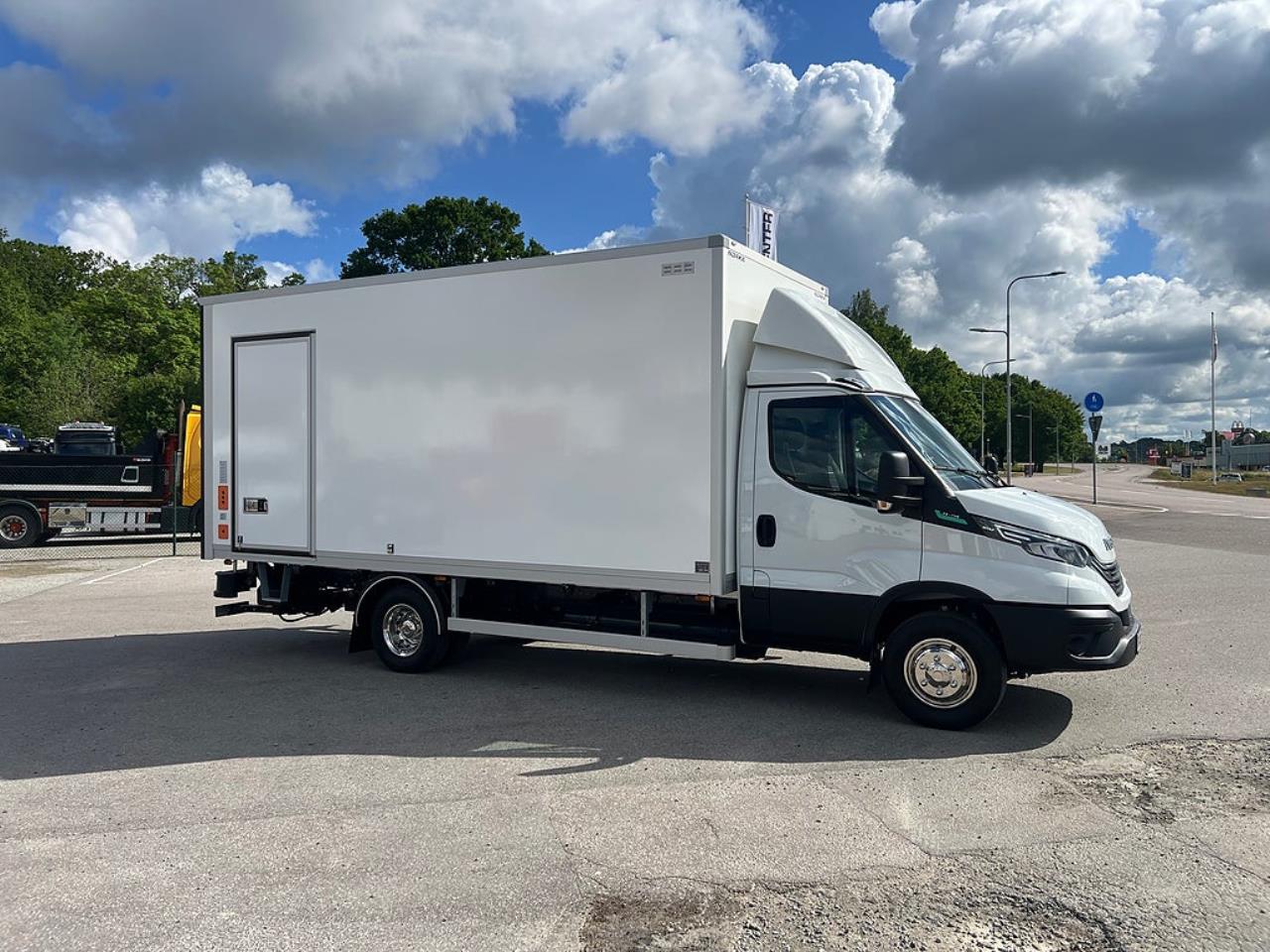 Iveco Daily 72C14G A8 CNG Sk&aring;pbil med Z-Lift 2025 - Sk&aring;p