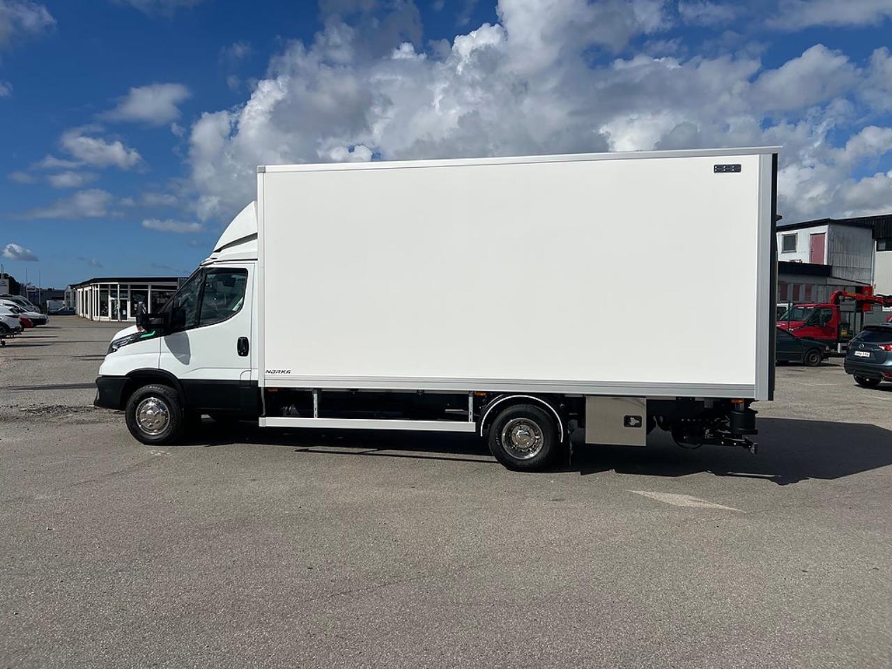 Iveco Daily 72C14G A8 CNG Sk&aring;pbil med Z-Lift 2025 - Sk&aring;p