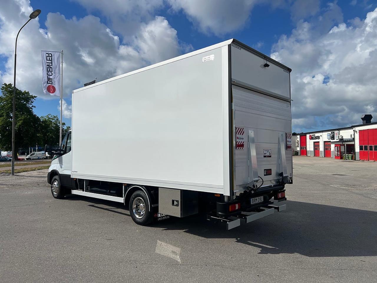 Iveco Daily 72C14G A8 CNG Sk&aring;pbil med Z-Lift 2025 - Sk&aring;p