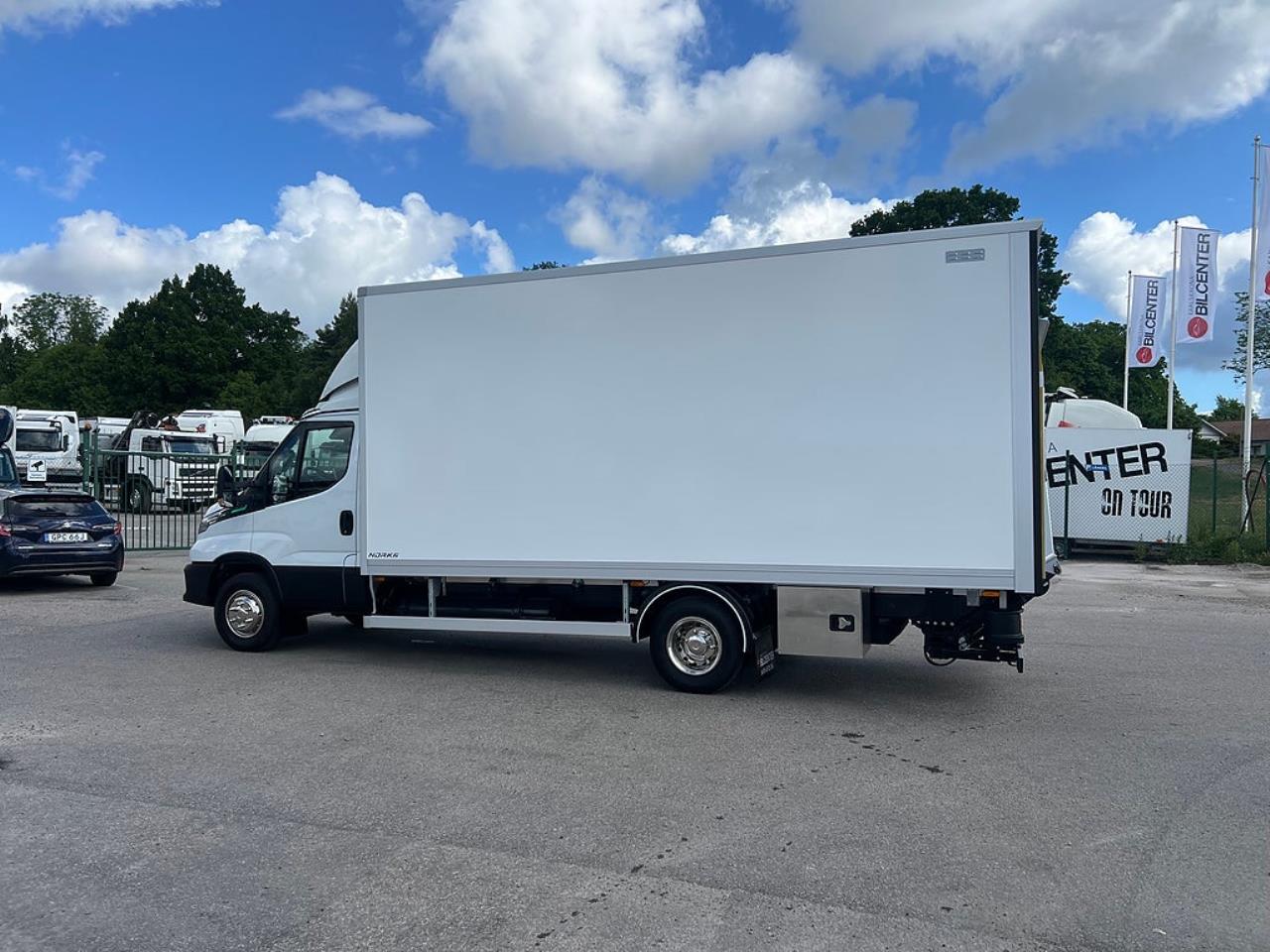 Iveco Daily 72C14G A8 CNG Sk&aring;pbil med Z-Lift 2025 - Sk&aring;p