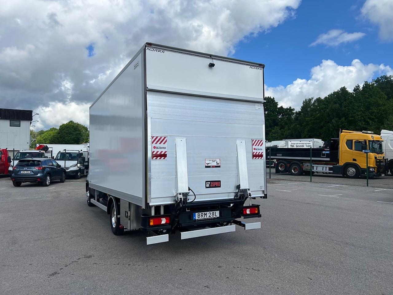 Iveco Daily 72C14G A8 CNG Sk&aring;pbil med Z-Lift 2025 - Sk&aring;p