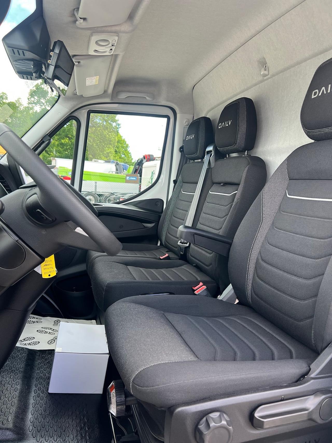 Iveco Daily 72C14G A8 CNG Sk&aring;pbil med Z-Lift 2025 - Sk&aring;p