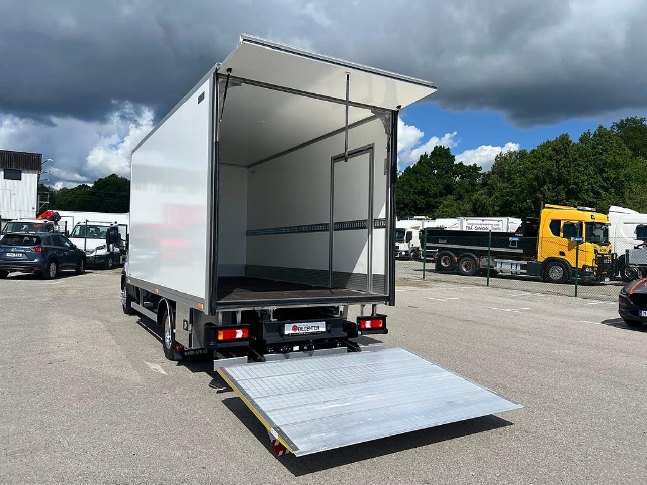 Iveco Daily 72C14E AirPro Sk&aring;pbil med Z-Lift, ELBIL 2025 - Sk&aring;p