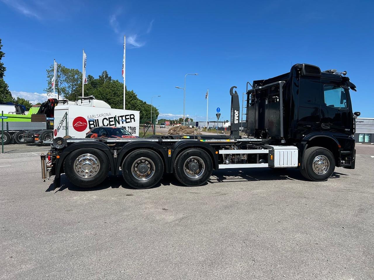 Mercedes-Benz Arocs 3251 Tridem Lastv&auml;xlare, Fullt Plogutrustad 2023 - Krok/Lastv&auml;xlare