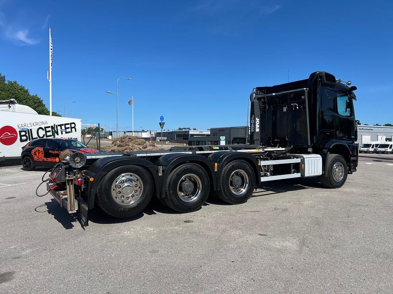 Mercedes-Benz Arocs 3251 Tridem Lastv&auml;xlare, Fullt Plogutrustad 2023 - Krok/Lastv&auml;xlare