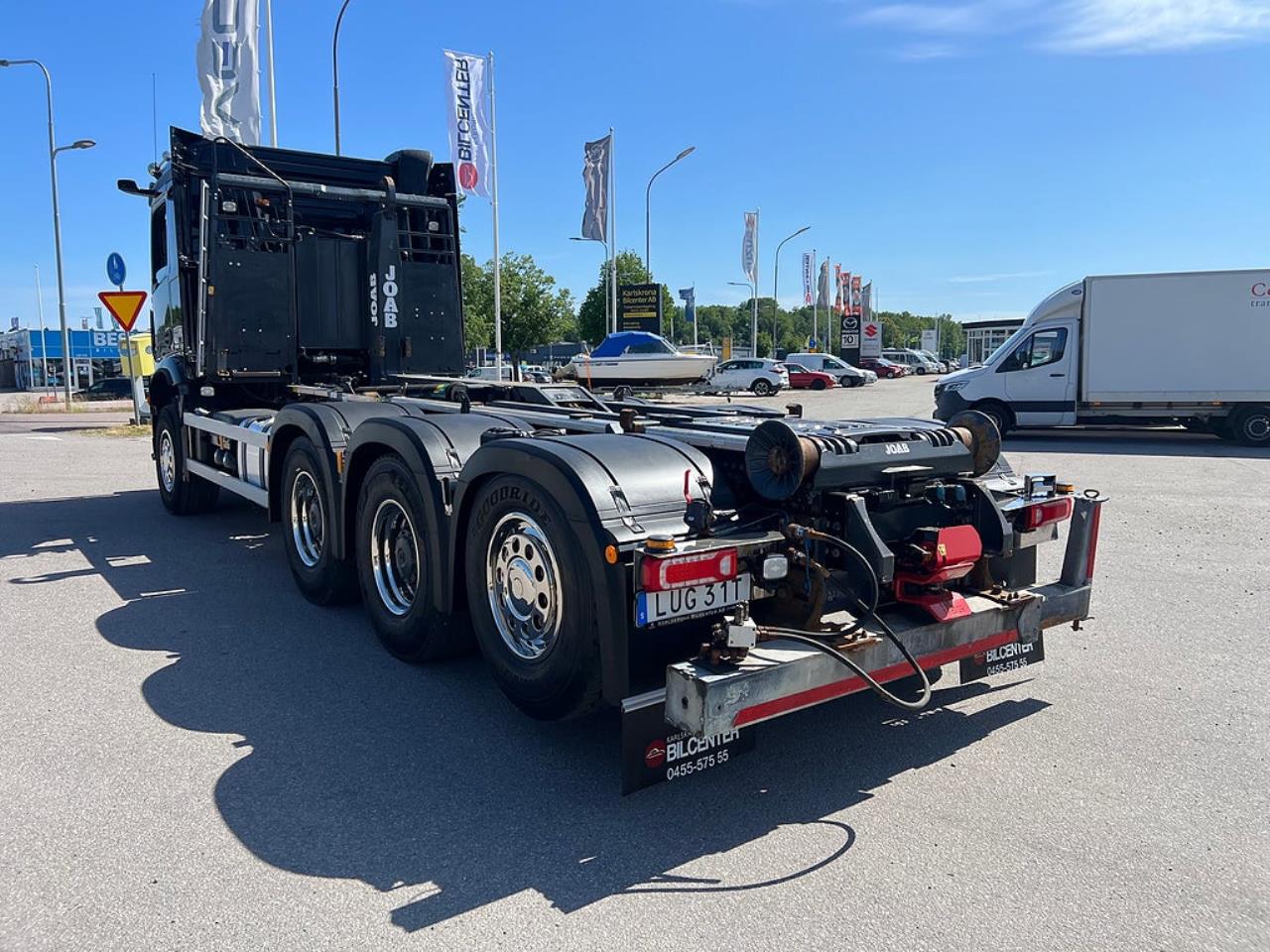 Mercedes-Benz Arocs 3251 Tridem Lastv&auml;xlare, Fullt Plogutrustad 2023 - Krok/Lastv&auml;xlare