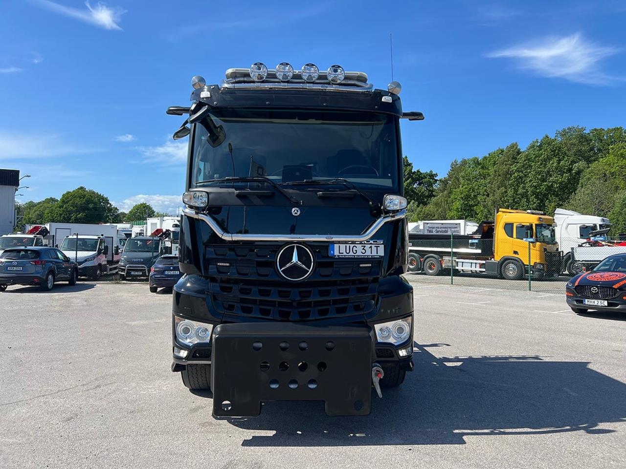 Mercedes-Benz Arocs 3251 Tridem Lastv&auml;xlare, Fullt Plogutrustad 2023 - Krok/Lastv&auml;xlare