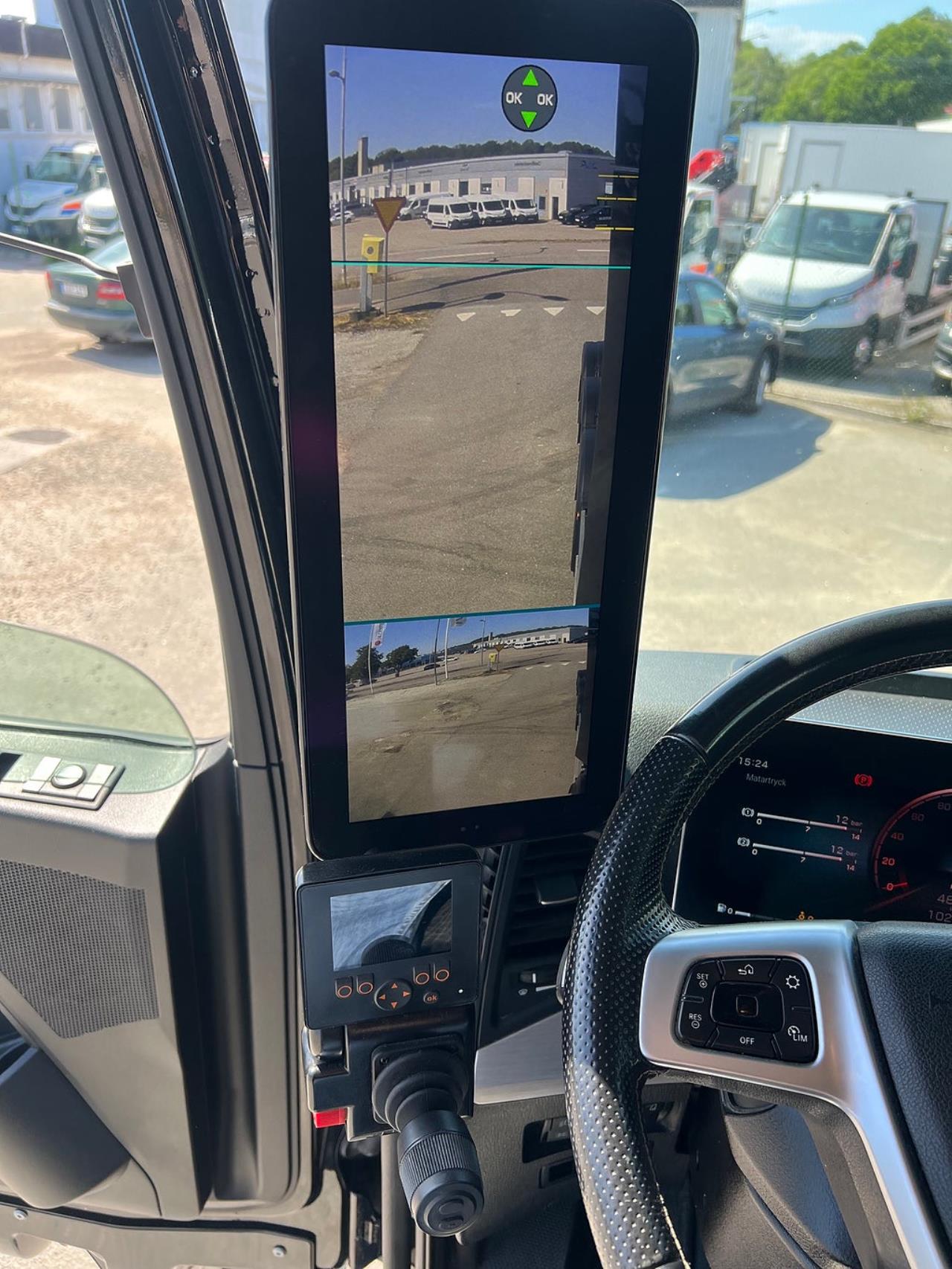 Mercedes-Benz Arocs 3251 Tridem Lastv&auml;xlare, Fullt Plogutrustad 2023 - Krok/Lastv&auml;xlare