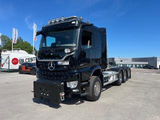 Mercedes-Benz Arocs 3251 Tridem Lastv&auml;xlare, Fullt Plogutrustad