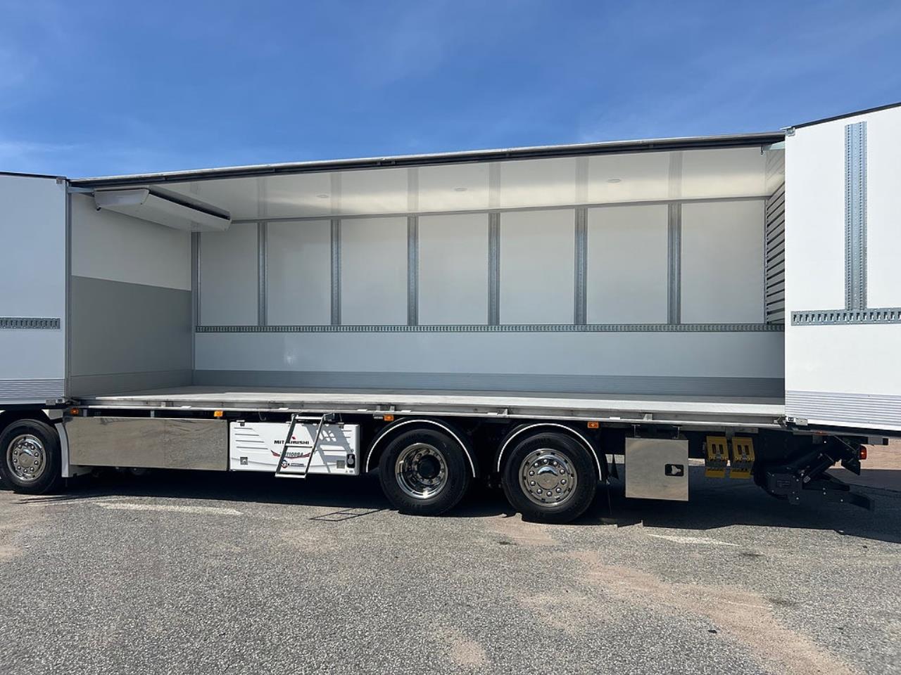 Volvo FM13 460 6x2*4 Kylbil Frysbil Dubbla lastplan 21 Pall 2023 - &Ouml;vrigt