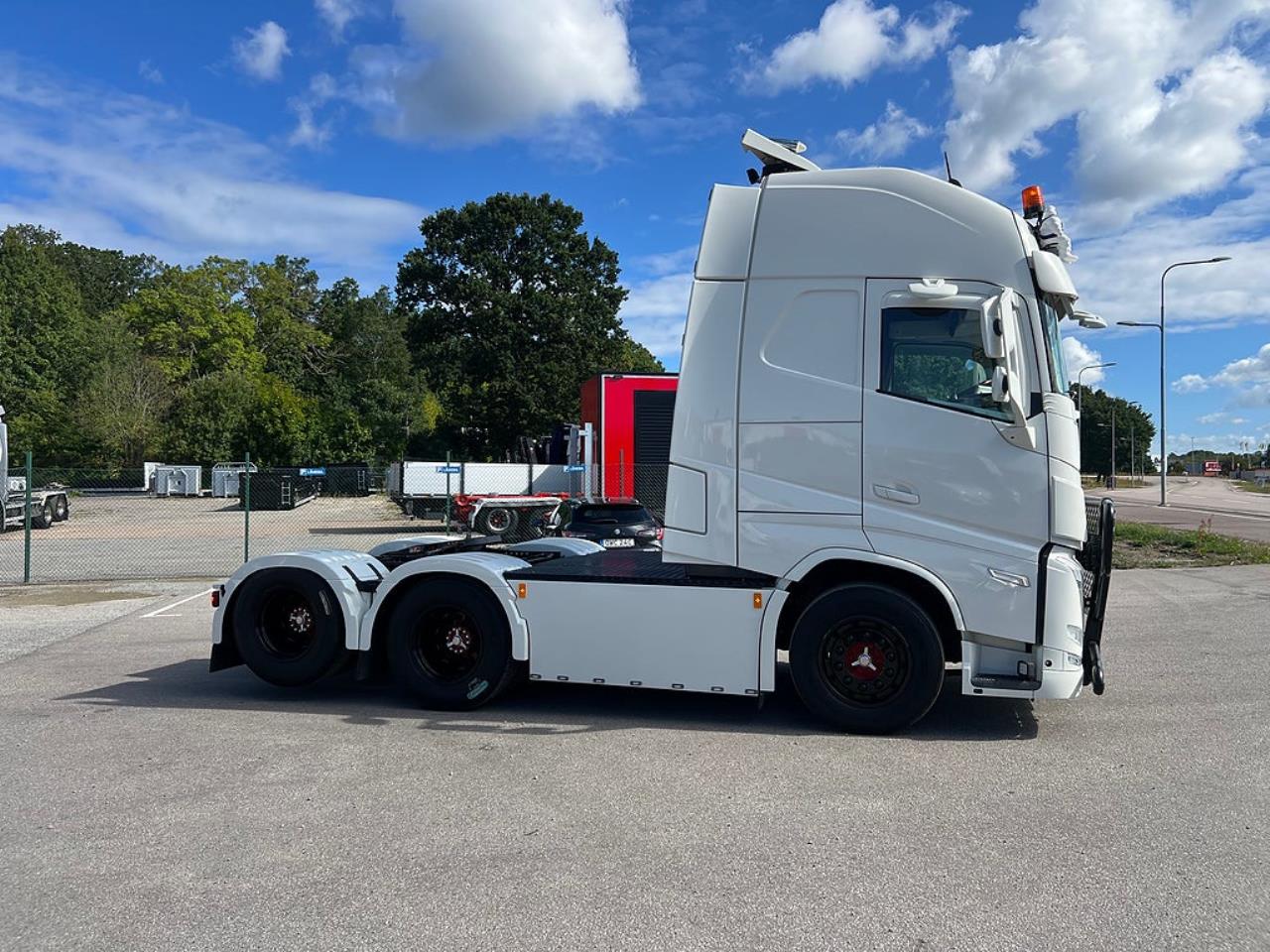 Volvo FH13 500 6x2 Dragbil med Hydraulik, Kl&auml;dd hytt mm 2021 - Dragbil