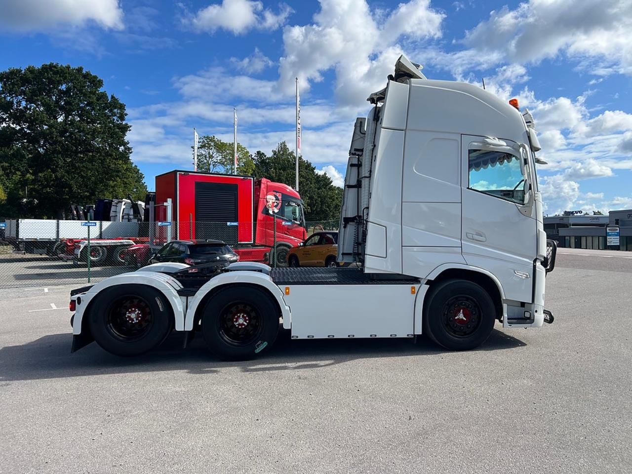 Volvo FH13 500 6x2 Dragbil med Hydraulik, Kl&auml;dd hytt mm 2021 - Dragbil