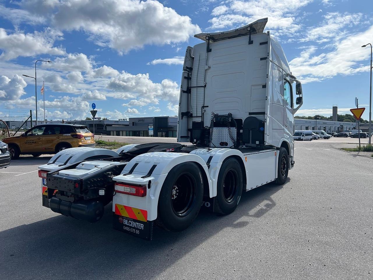 Volvo FH13 500 6x2 Dragbil med Hydraulik, Kl&auml;dd hytt mm 2021 - Dragbil