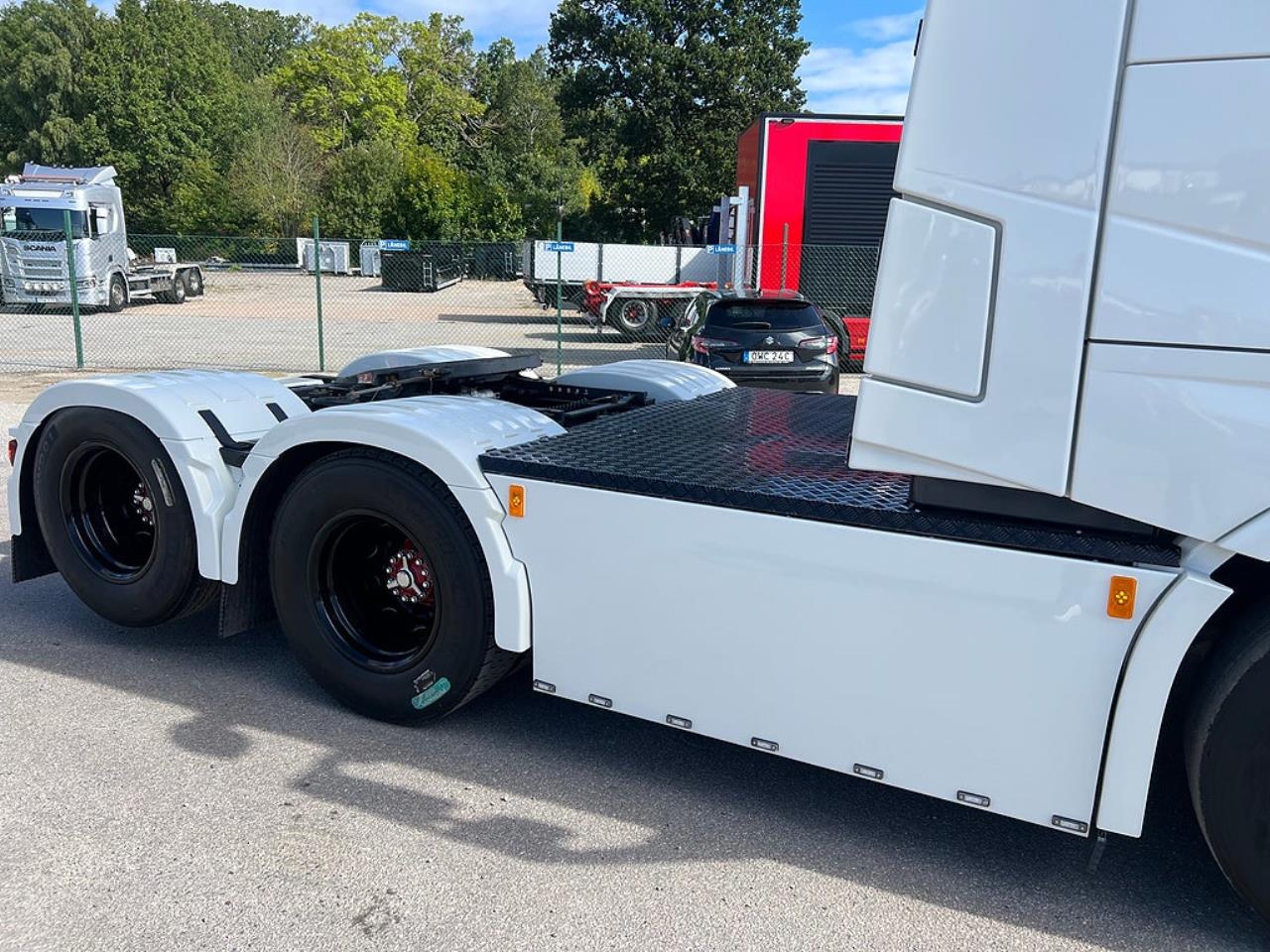 Volvo FH13 500 6x2 Dragbil med Hydraulik, Kl&auml;dd hytt mm 2021 - Dragbil