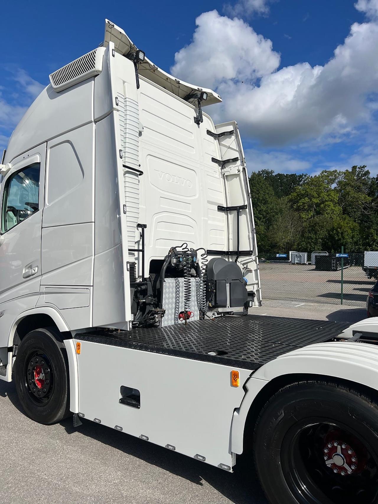 Volvo FH13 500 6x2 Dragbil med Hydraulik, Kl&auml;dd hytt mm 2021 - Dragbil