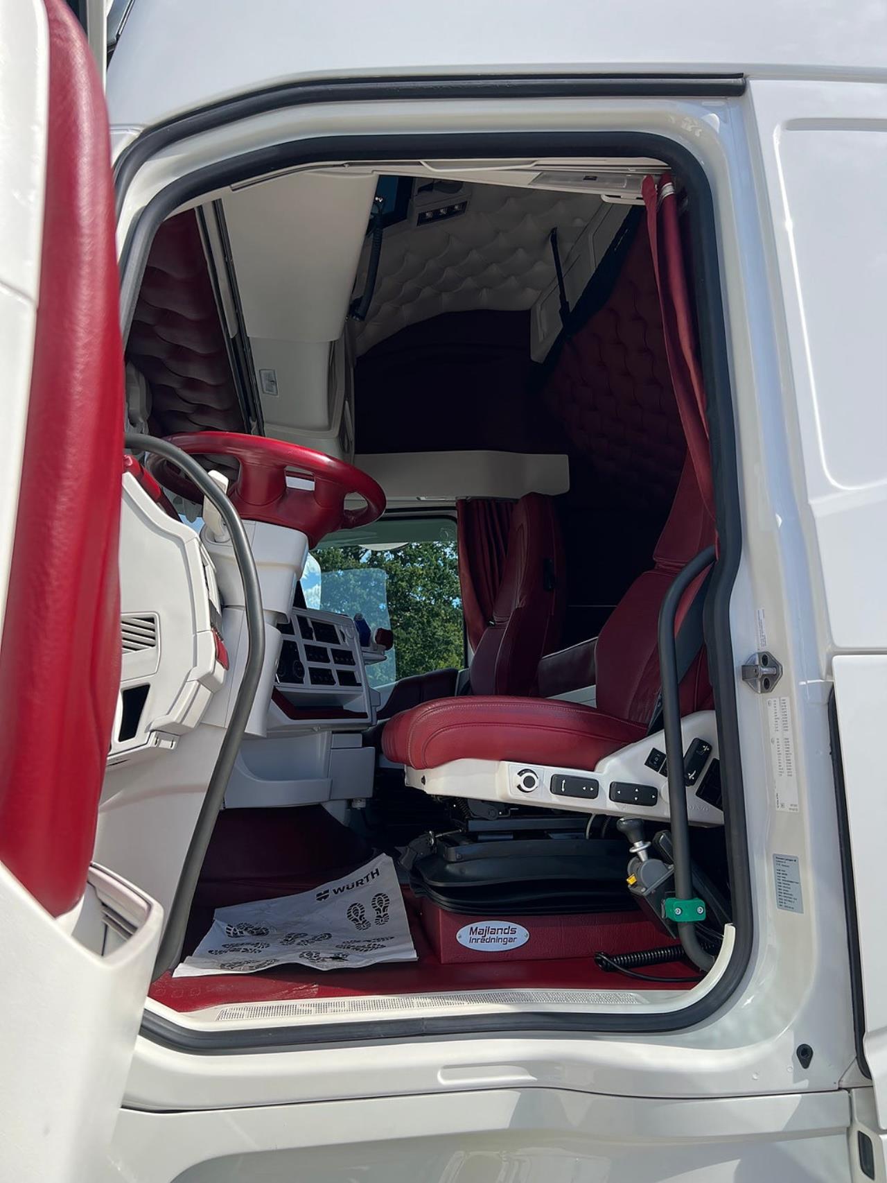 Volvo FH13 500 6x2 Dragbil med Hydraulik, Kl&auml;dd hytt mm 2021 - Dragbil
