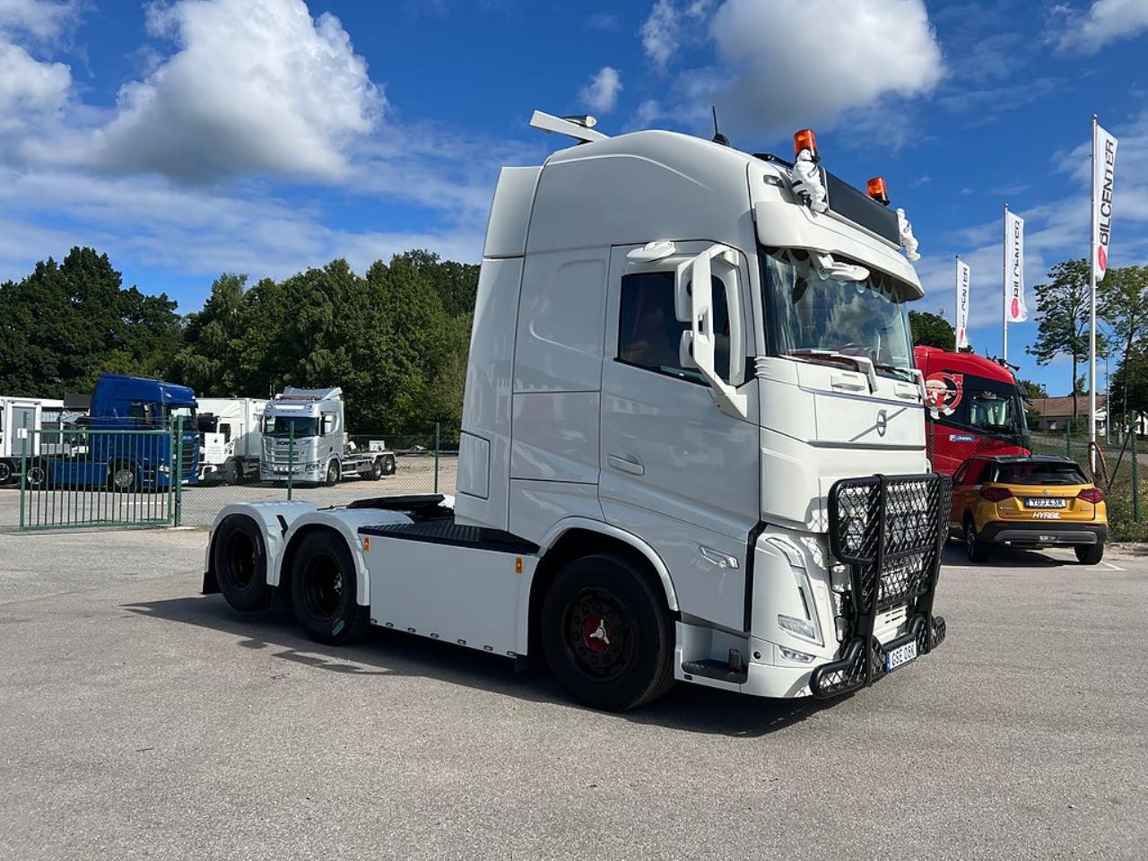 Volvo FH13 500 6x2 Dragbil med Hydraulik, Kl&auml;dd hytt mm 2021 - Dragbil