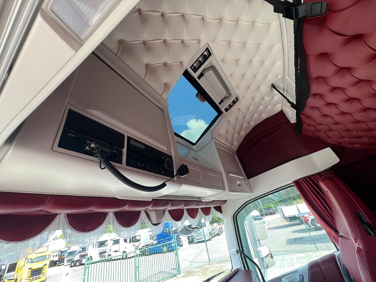 Volvo FH13 500 6x2 Dragbil med Hydraulik, Kl&auml;dd hytt mm 2021 - Dragbil